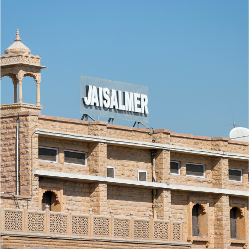 Taxi Services in Jaisalmer.